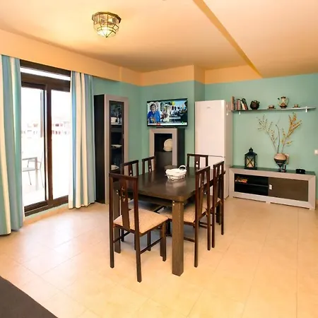 Apartment Leo Jardines De *